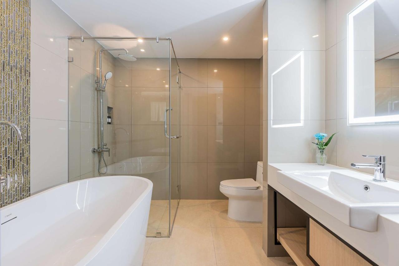 One-Bedroom King Suite Non-Smoking
