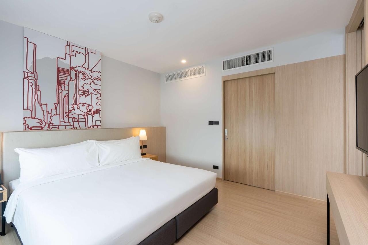 One-Bedroom King Suite Non-Smoking